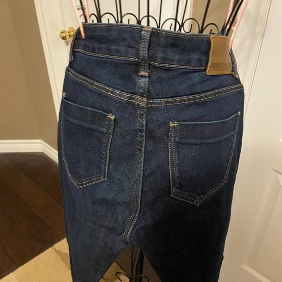 ๐ 3 for $45 ZARA Basic Denim Jeans in Size 2 EUC - Picture 7 of 13